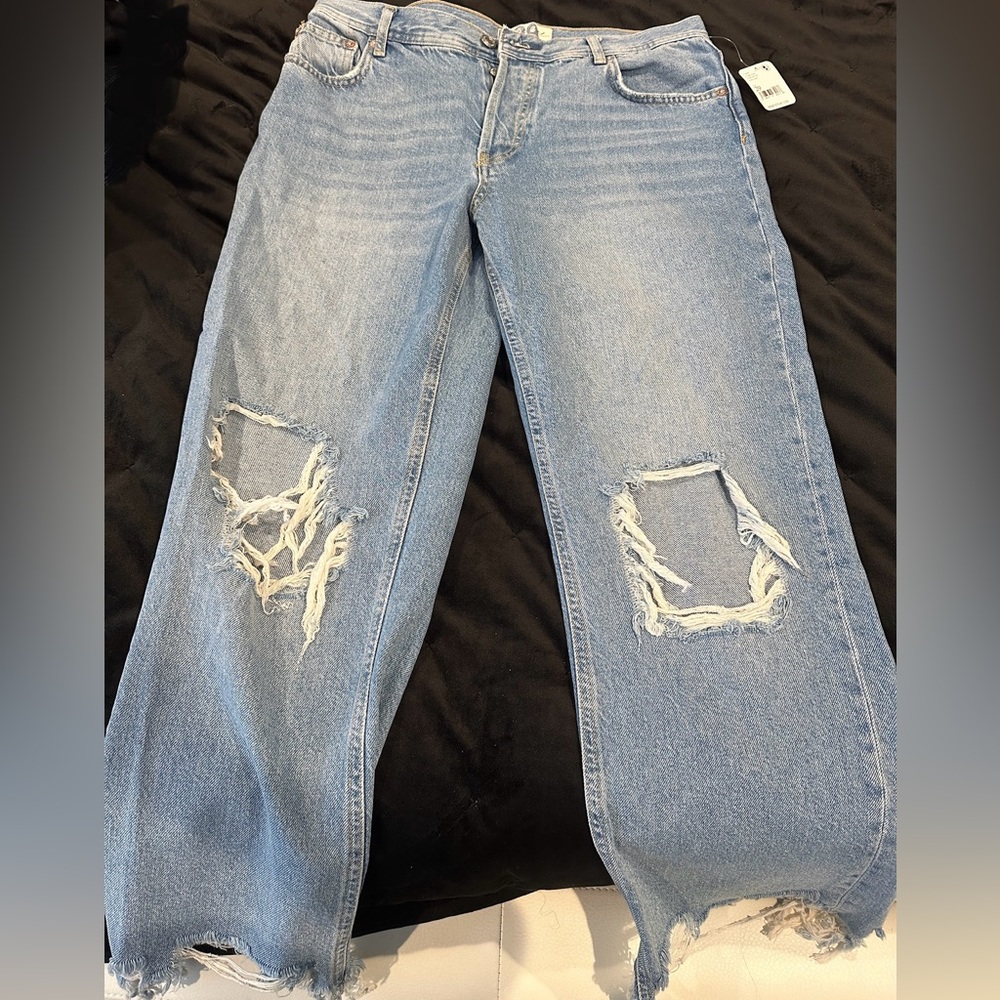 Free people distressed jeans size 29 NWT